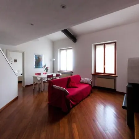 Apartament 39 Via Guglielmo Silva *