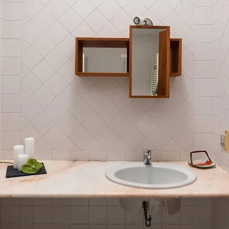 Lägenhet 39 Via Guglielmo Silva Milano
