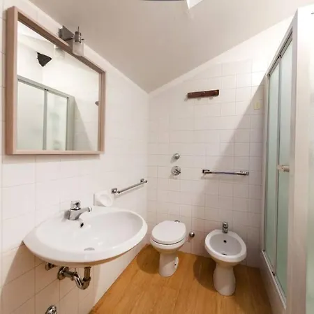 39 Via Guglielmo Silva Apartmán Milán